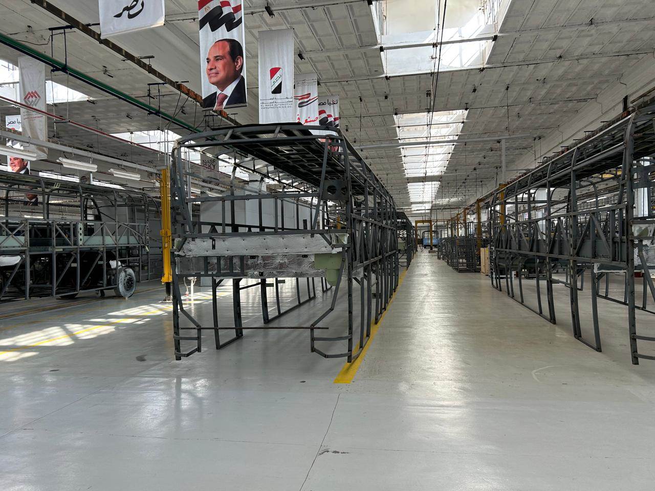 خط انتاج الميني باص الجديد